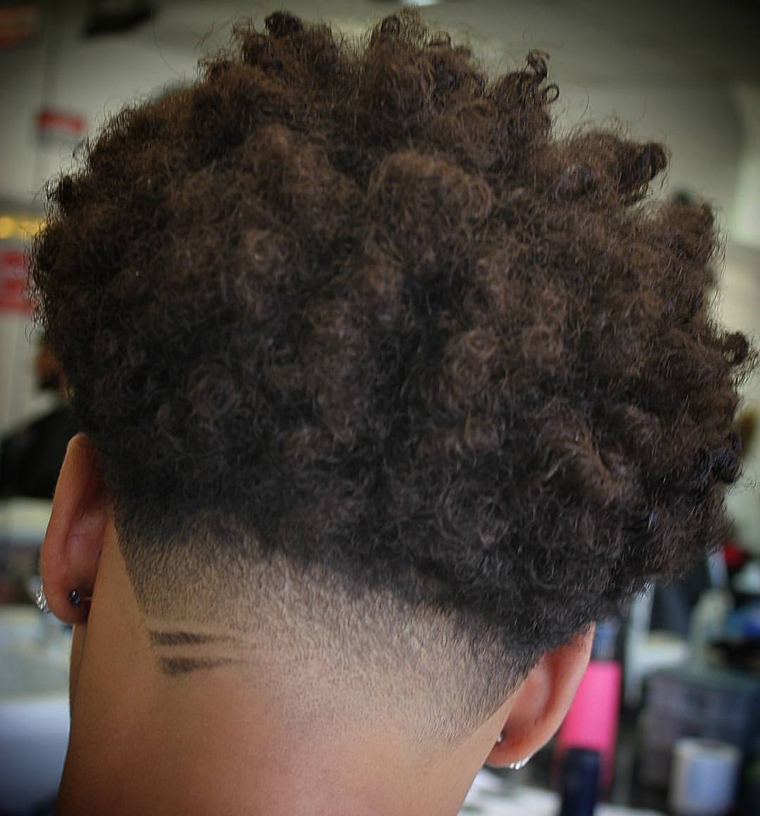 Latest 2018 Popular Neckline Hair Design Men�s