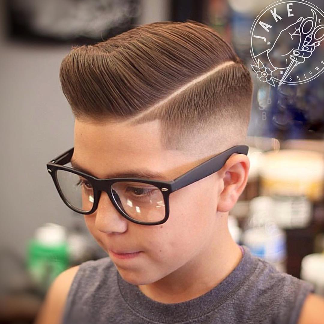 Latest 2018 Best Fade Haircuts - Men's Hairstyle Swag